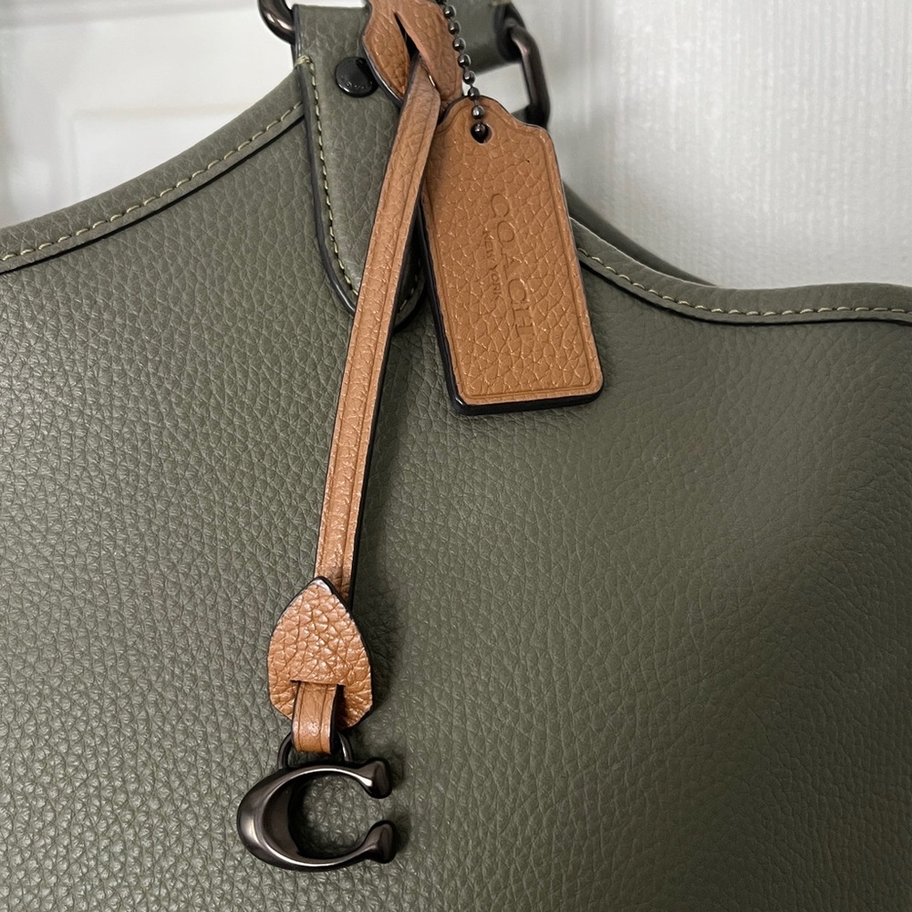 Coach Day Tote Olive Green - Picture 2 of 4